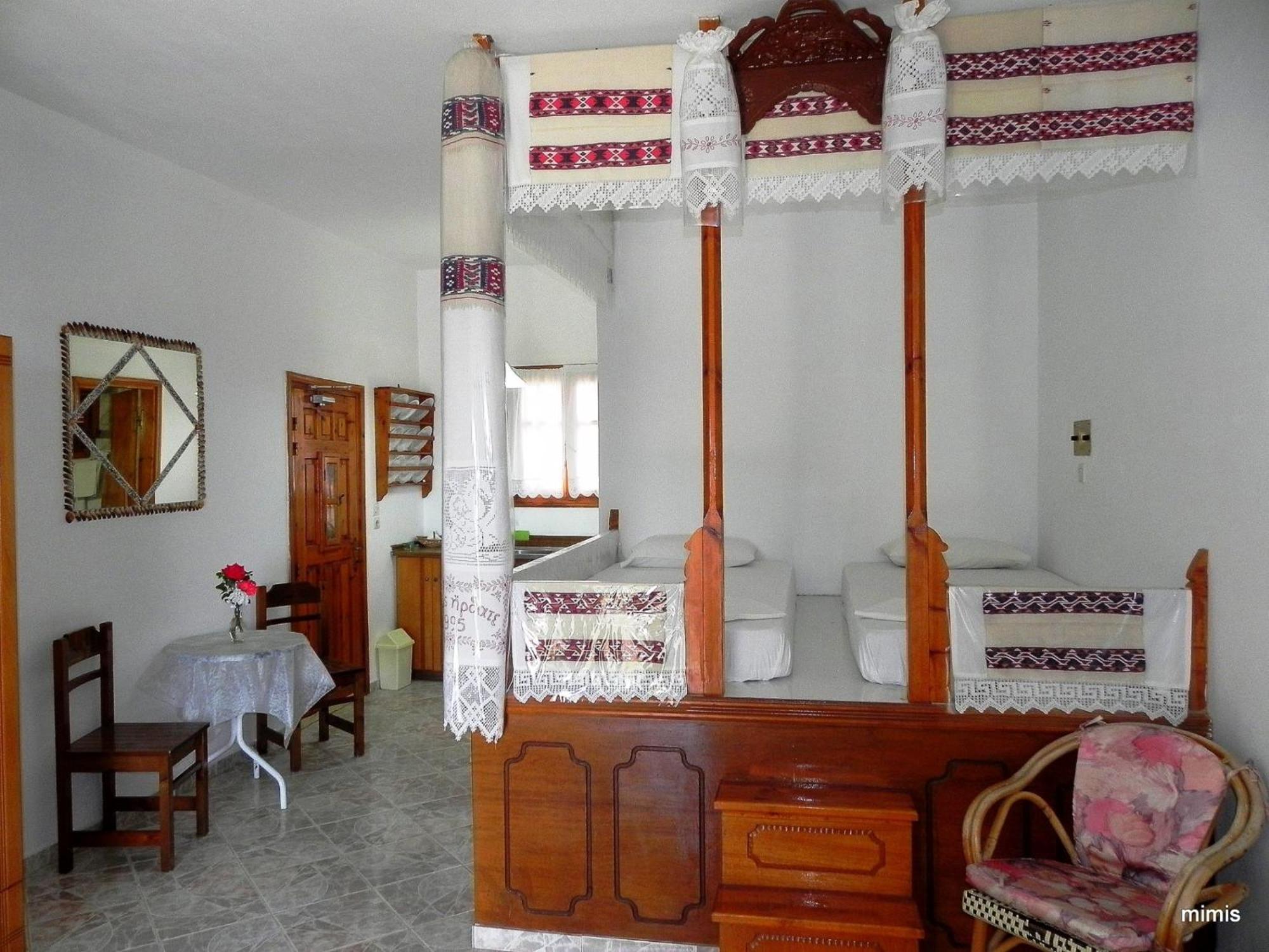 Apartment Mihalis *